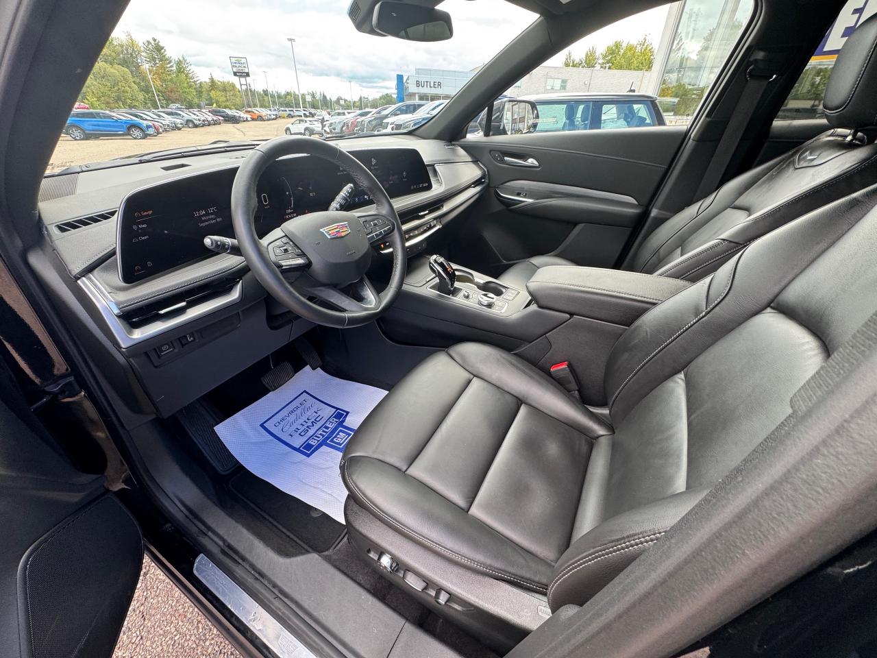 2024 Cadillac XT4 Premium Luxury 4dr All-Wheel Drive Photo