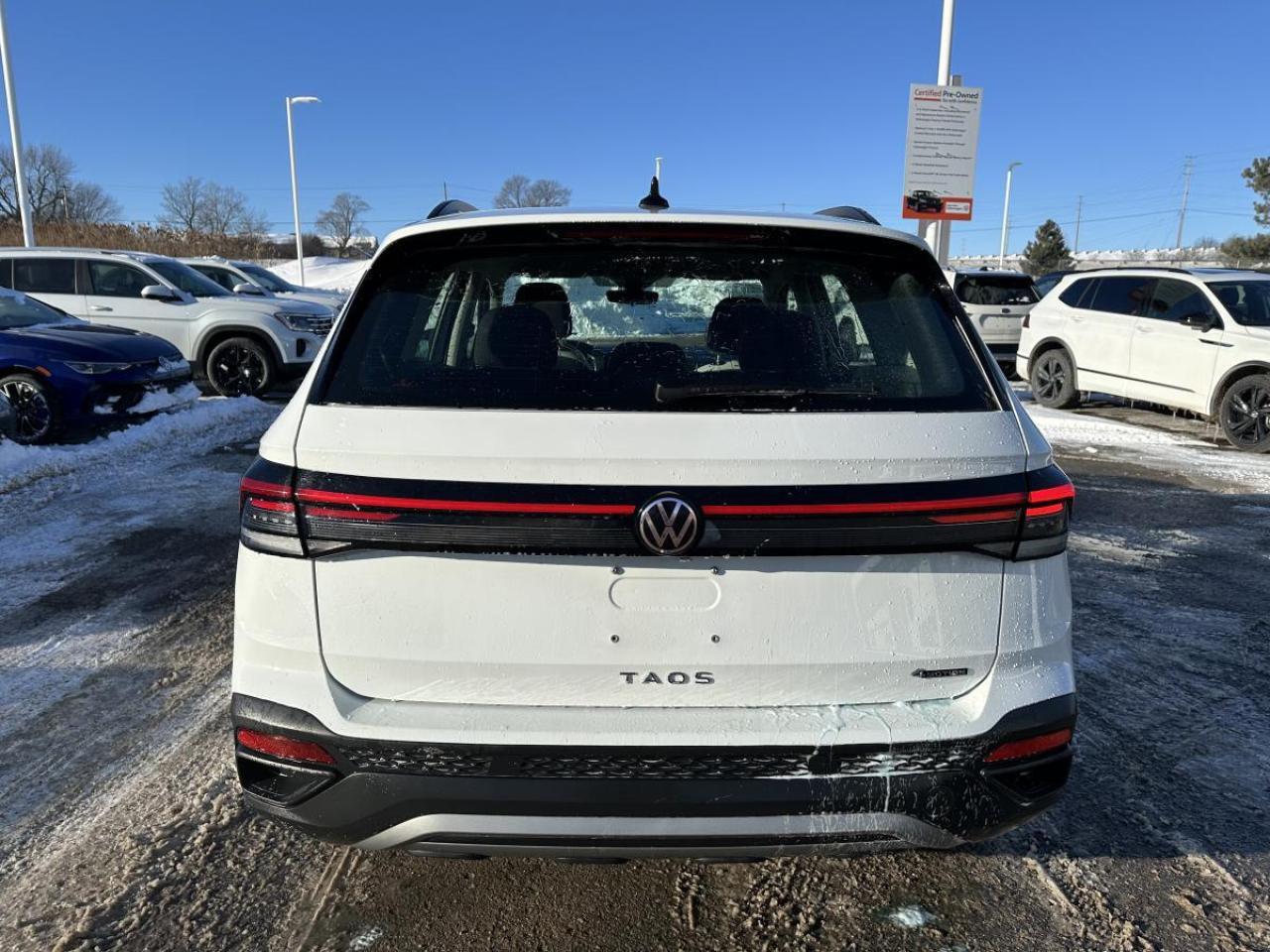 2025 Volkswagen Taos Trendline 4Motion AWD Photo