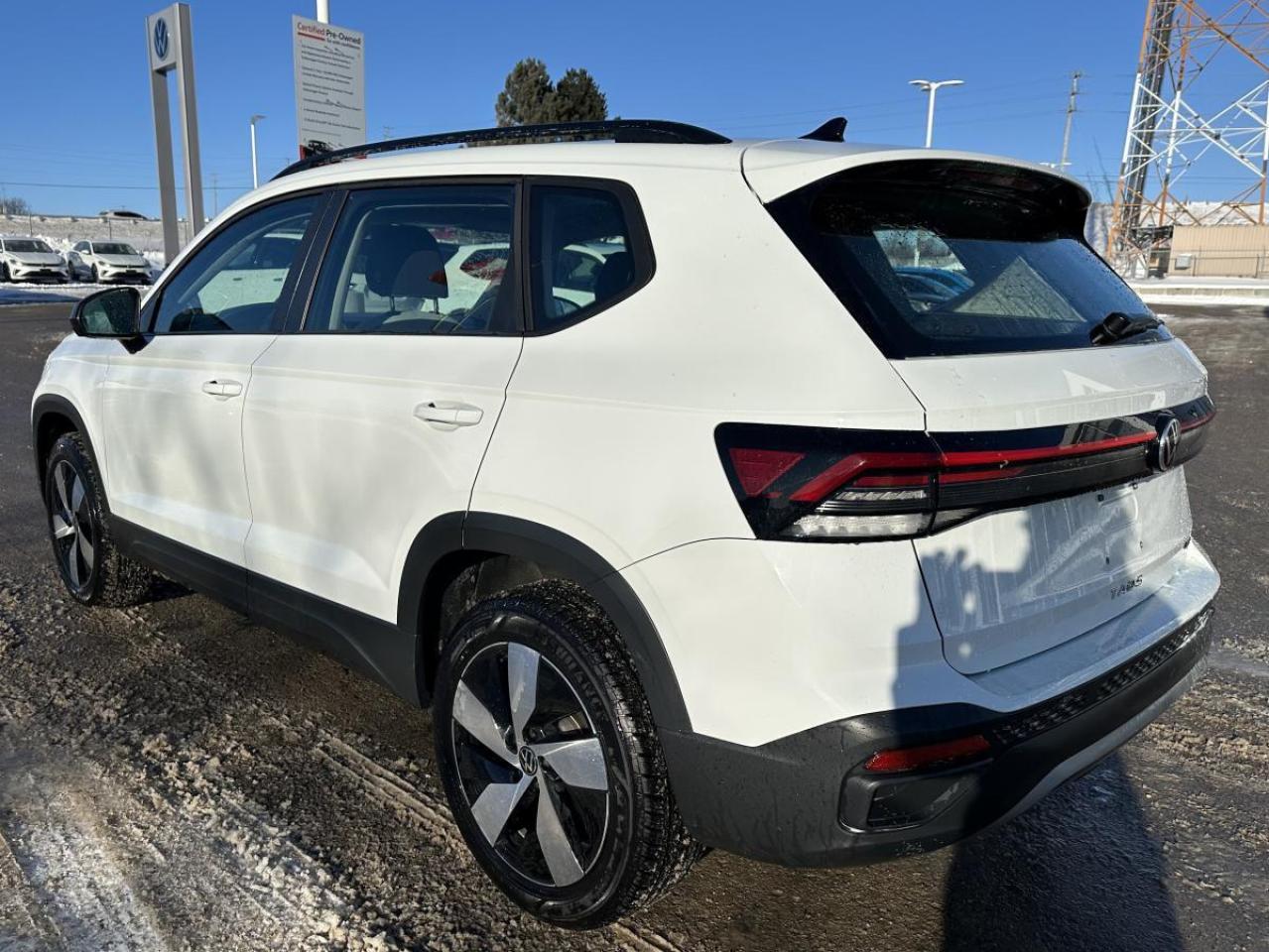 2025 Volkswagen Taos Trendline 4Motion AWD Photo4
