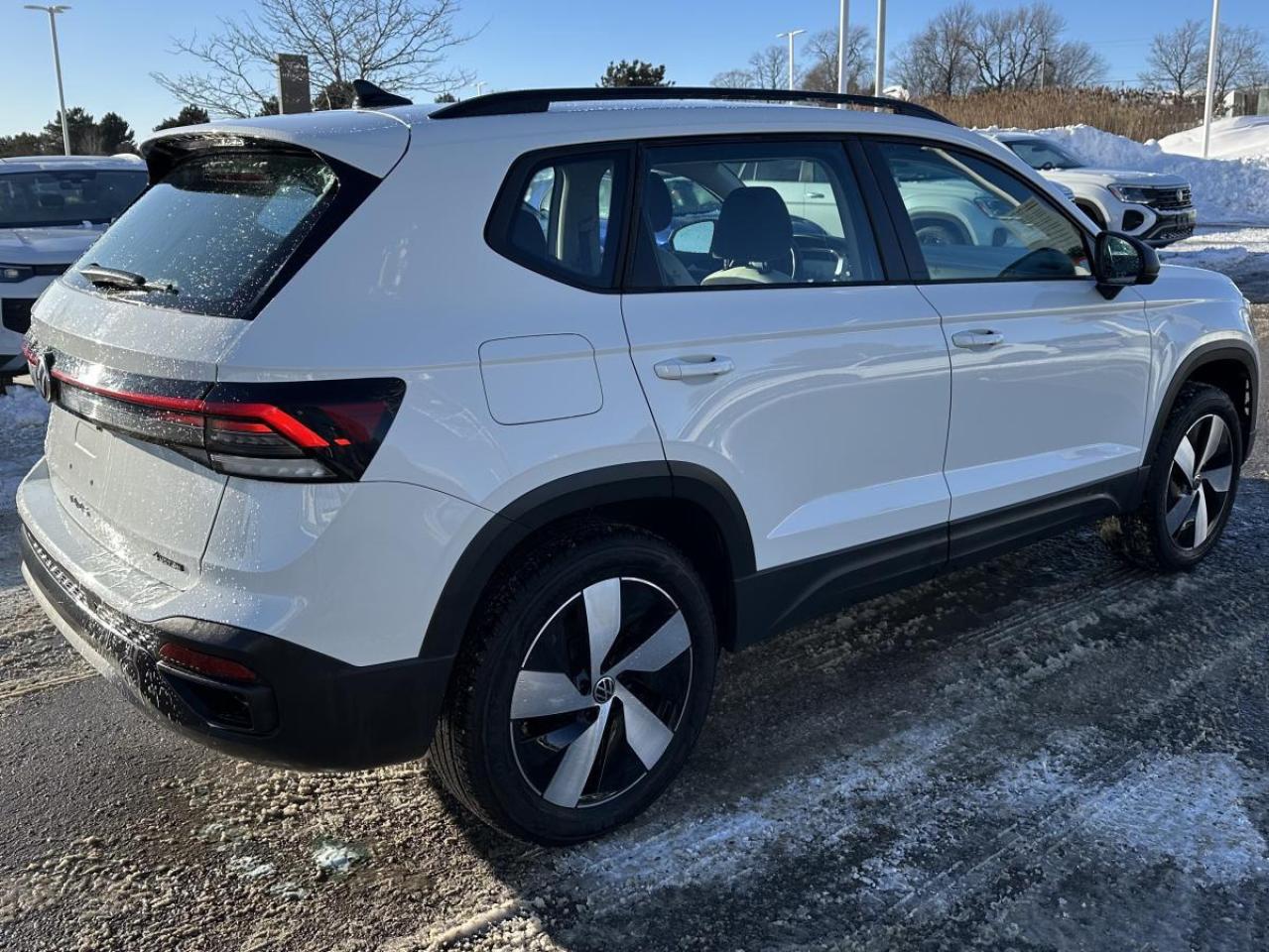 2025 Volkswagen Taos Trendline 4Motion AWD Photo