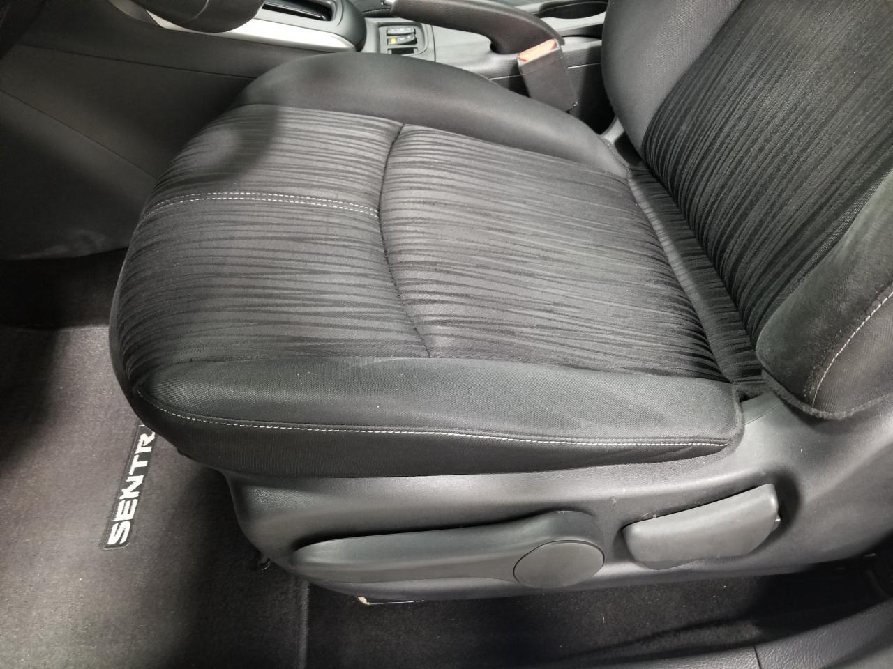 2018 Nissan Sentra 1.8 SV (CVT) 4dr Sedan Photo