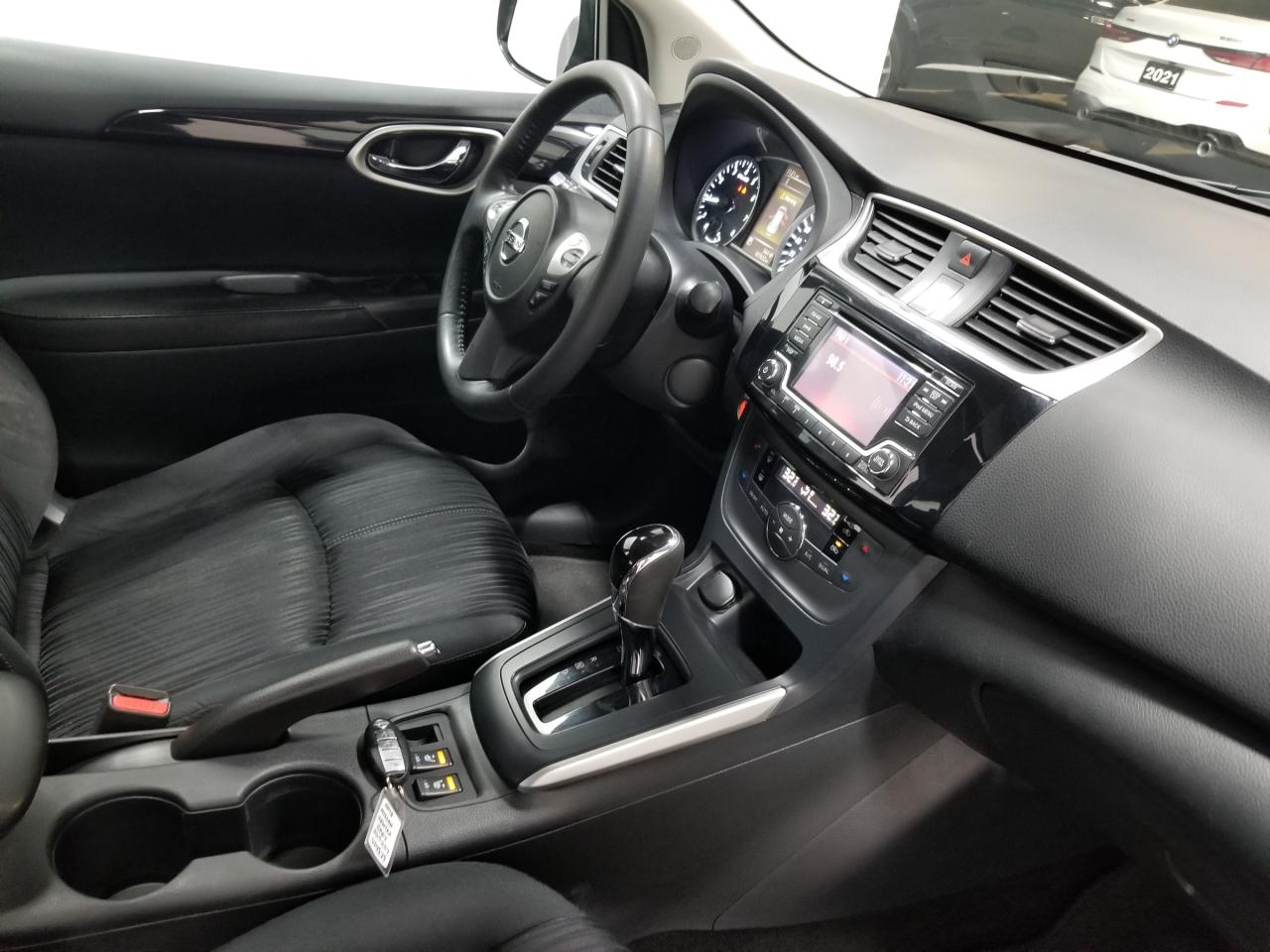 2018 Nissan Sentra 1.8 SV (CVT) 4dr Sedan Photo