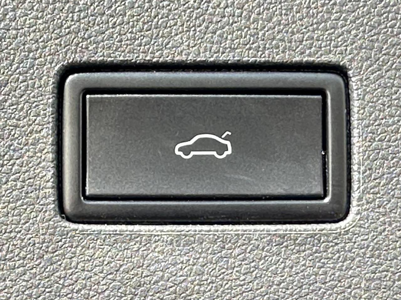 2020 Volkswagen Atlas Cross Sport Comfortline 4Motion AWD Photo