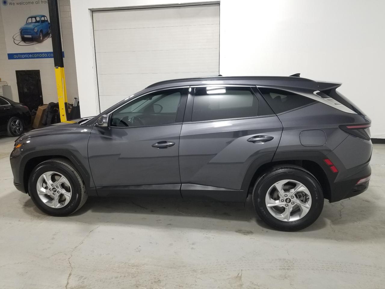 2022 Hyundai Tucson Preferred w/Trend Package 4dr All-Wheel Drive Photo3