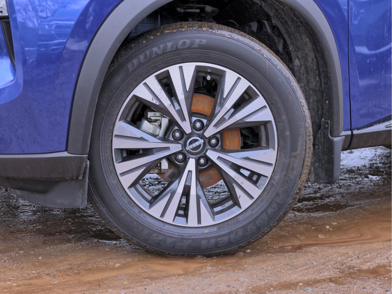 2023 Nissan Rogue SV AWD   Panoramic Roof   Climate Ctrl   Pwr Seat Photo