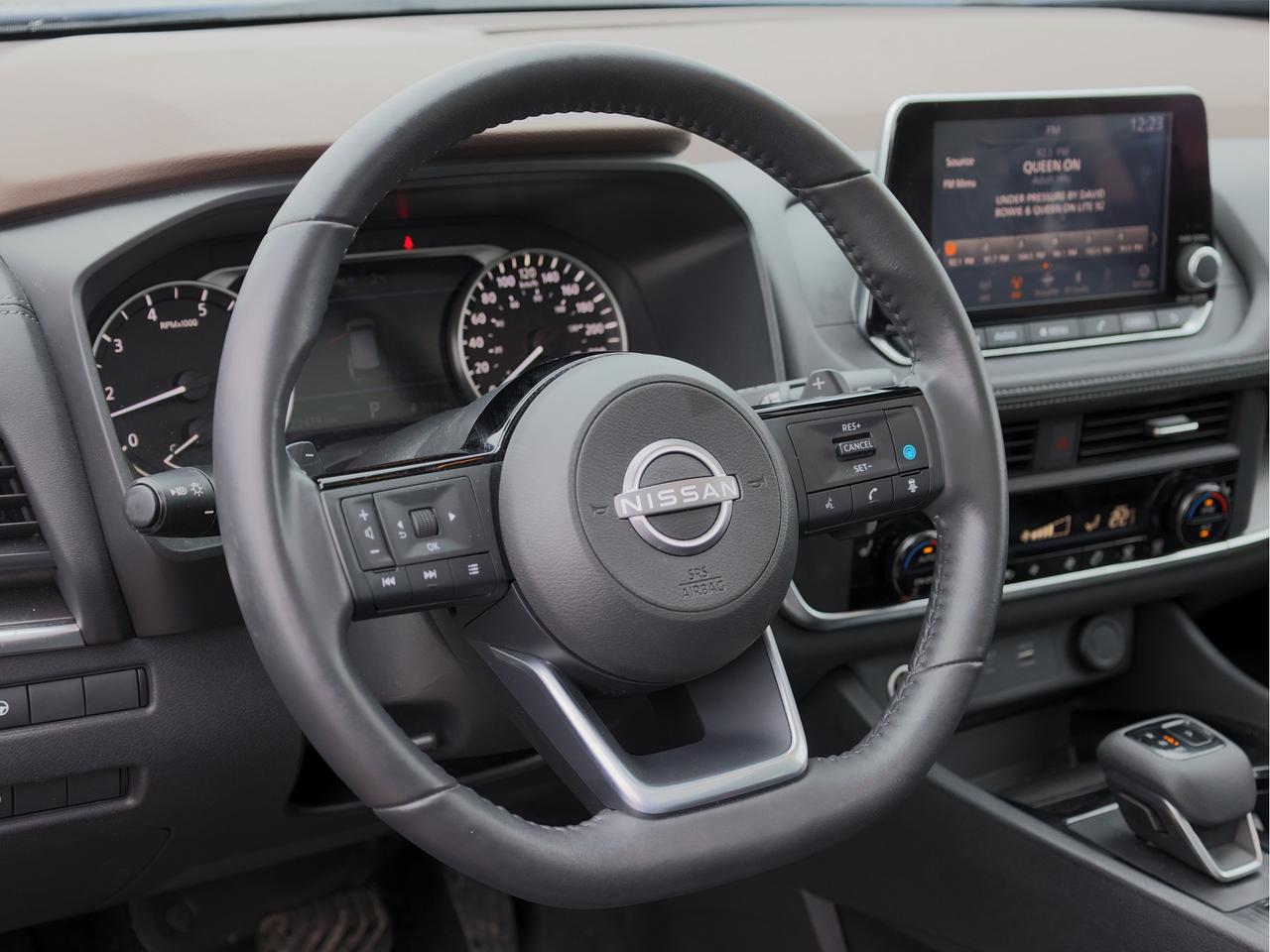 2023 Nissan Rogue SV AWD   Panoramic Roof   Climate Ctrl   Pwr Seat Photo