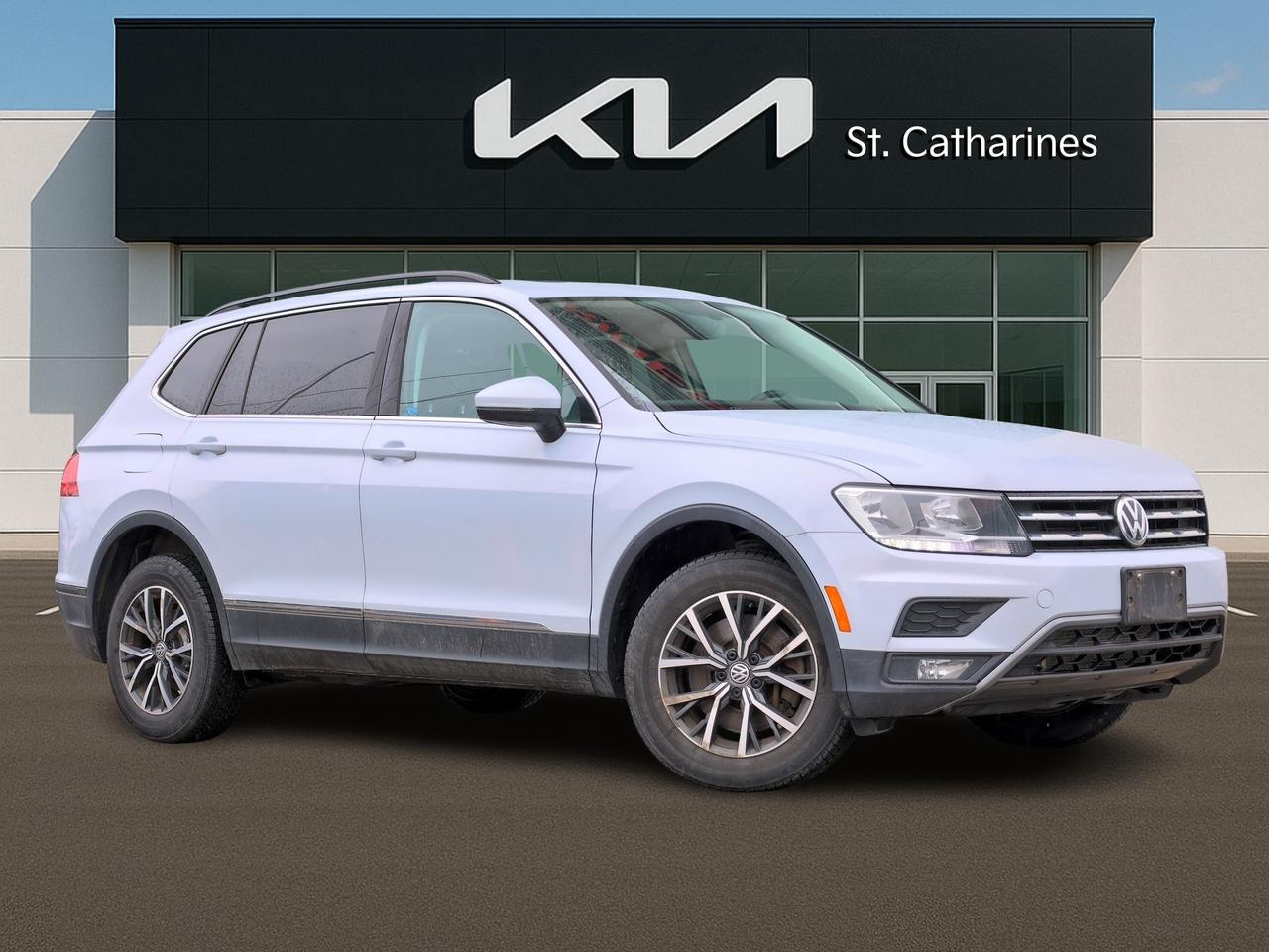 2018 Volkswagen Tiguan COMFORTLINE 4Motion Photo2