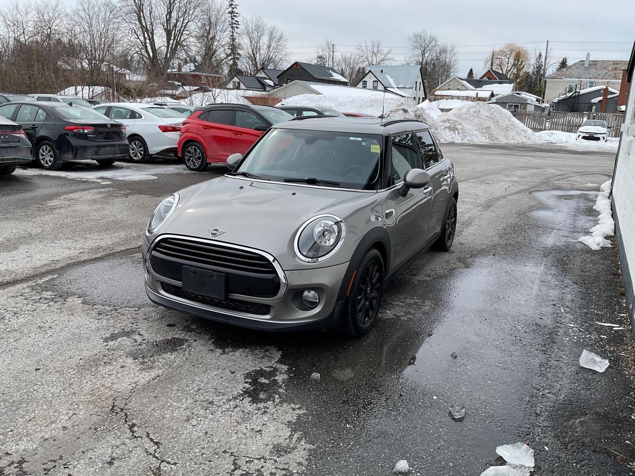 2019 MINI 5 Door Cooper 4dr Hatchback Photo
