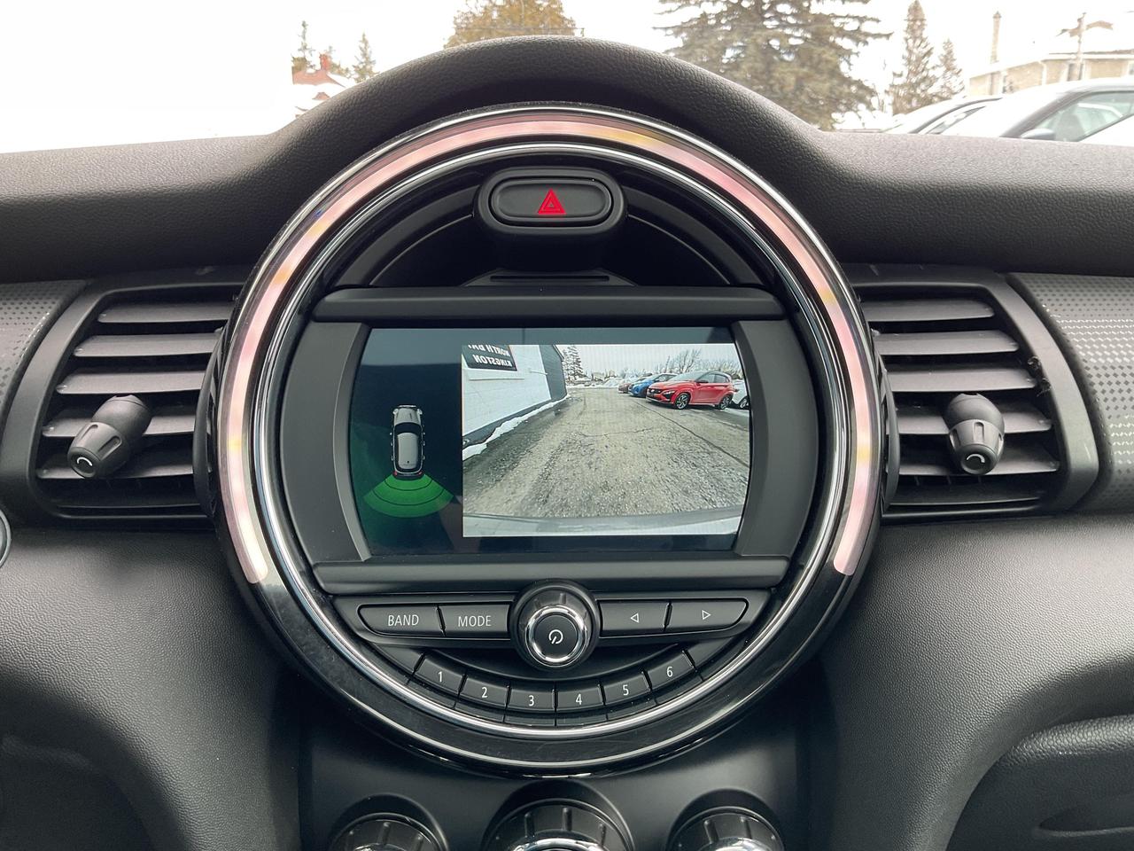 2019 MINI 5 Door Cooper 4dr Hatchback Photo