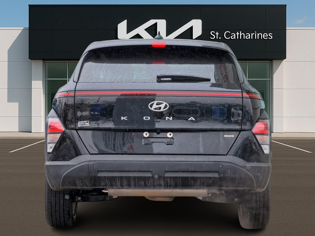 2025 Hyundai KONA Essential AWD   Android Auto   Lane Assist Photo