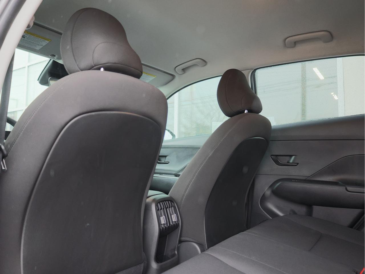 2025 Hyundai KONA Essential AWD   Android Auto   Lane Assist Photo