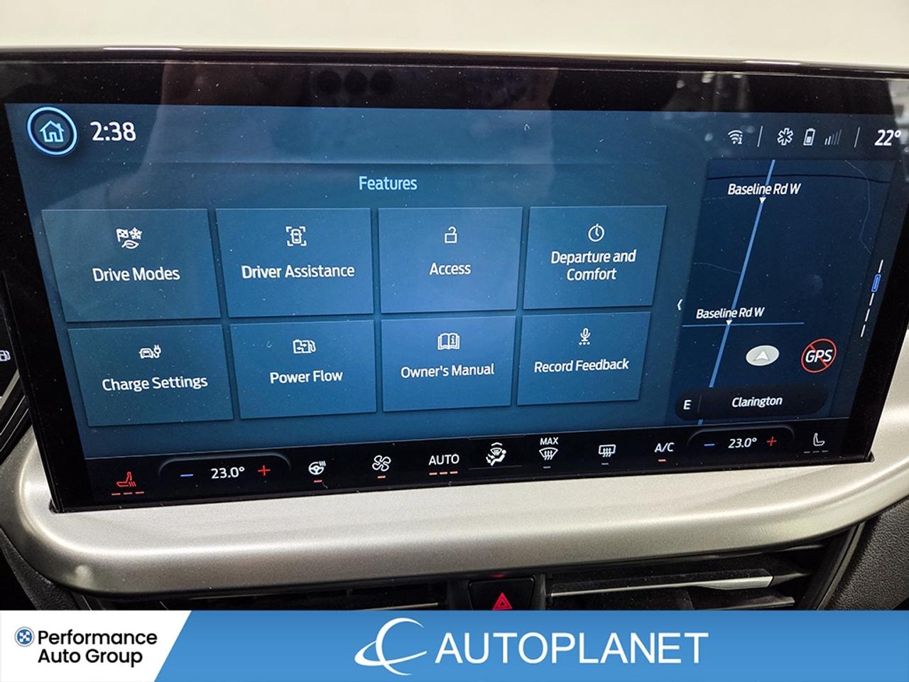 2024 Ford Escape Plug-In Hybrid -FINANCE @$82/WK OR LEASE @$97/WK Photo