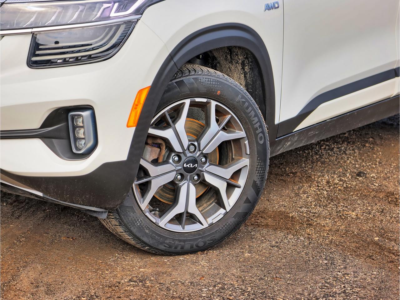 2022 Kia Seltos EX Premium   Navigation   Smart Cruise   Cool Seat Photo2