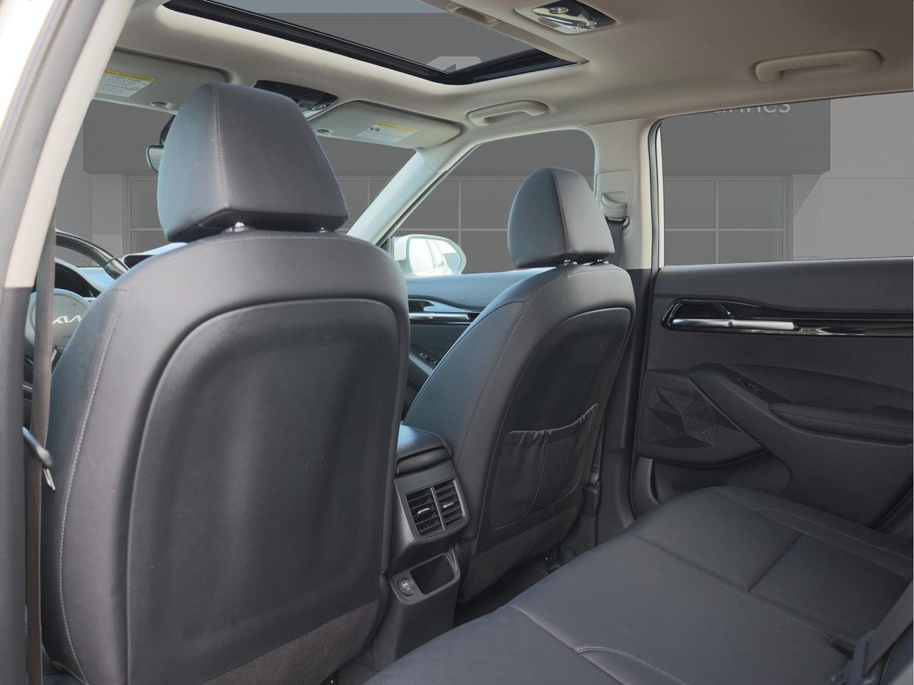 2022 Kia Seltos EX Premium   Navigation   Smart Cruise   Cool Seat Photo