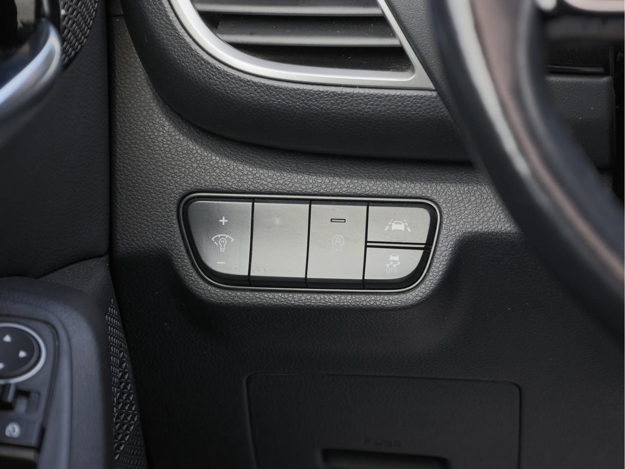 2022 Kia Seltos EX Premium   Navigation   Smart Cruise   Cool Seat Photo