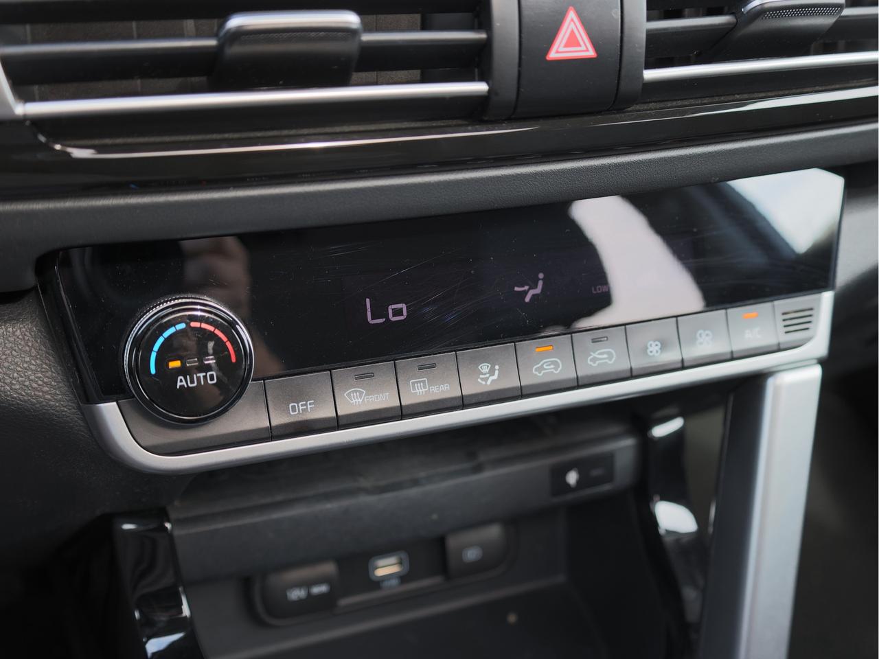 2022 Kia Seltos EX Premium   Navigation   Smart Cruise   Cool Seat Photo