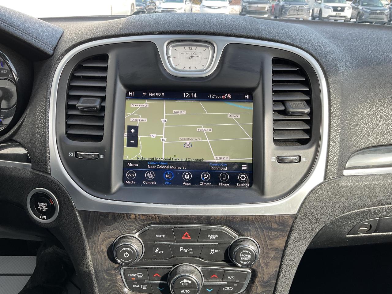 2023 Chrysler 300 Touring-L 4dr Rear-Wheel Drive Sedan Photo