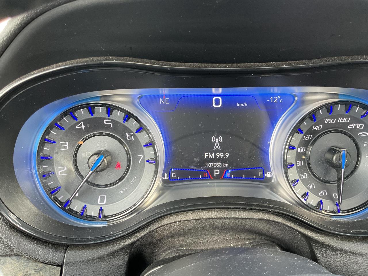 2023 Chrysler 300 Touring-L 4dr Rear-Wheel Drive Sedan Photo