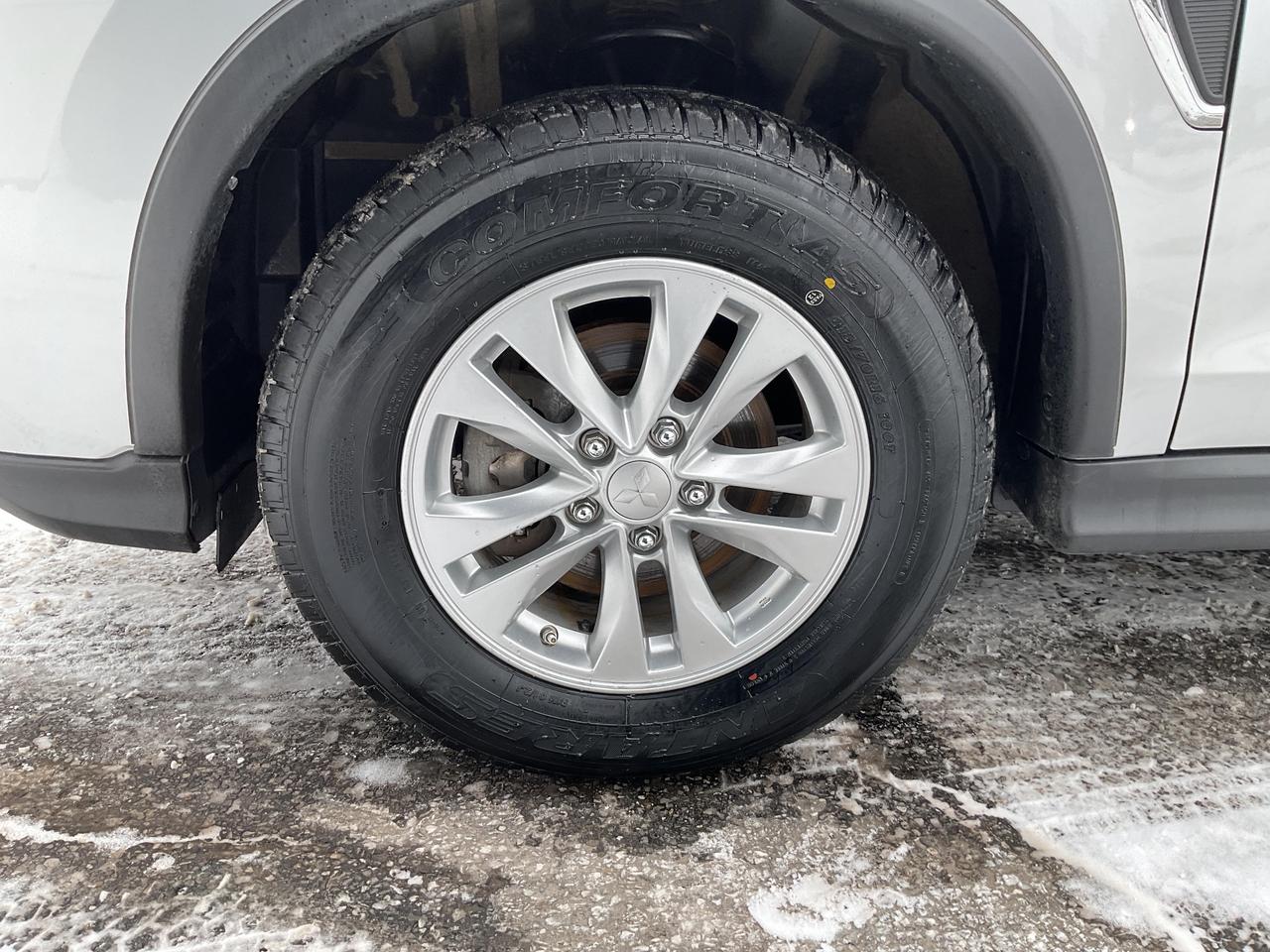 2024 Mitsubishi RVR  Photo