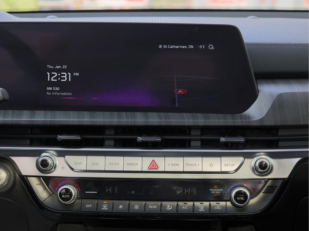 2023 Kia Telluride SX Limited   HUD   Nappa Leather   FDM Photo