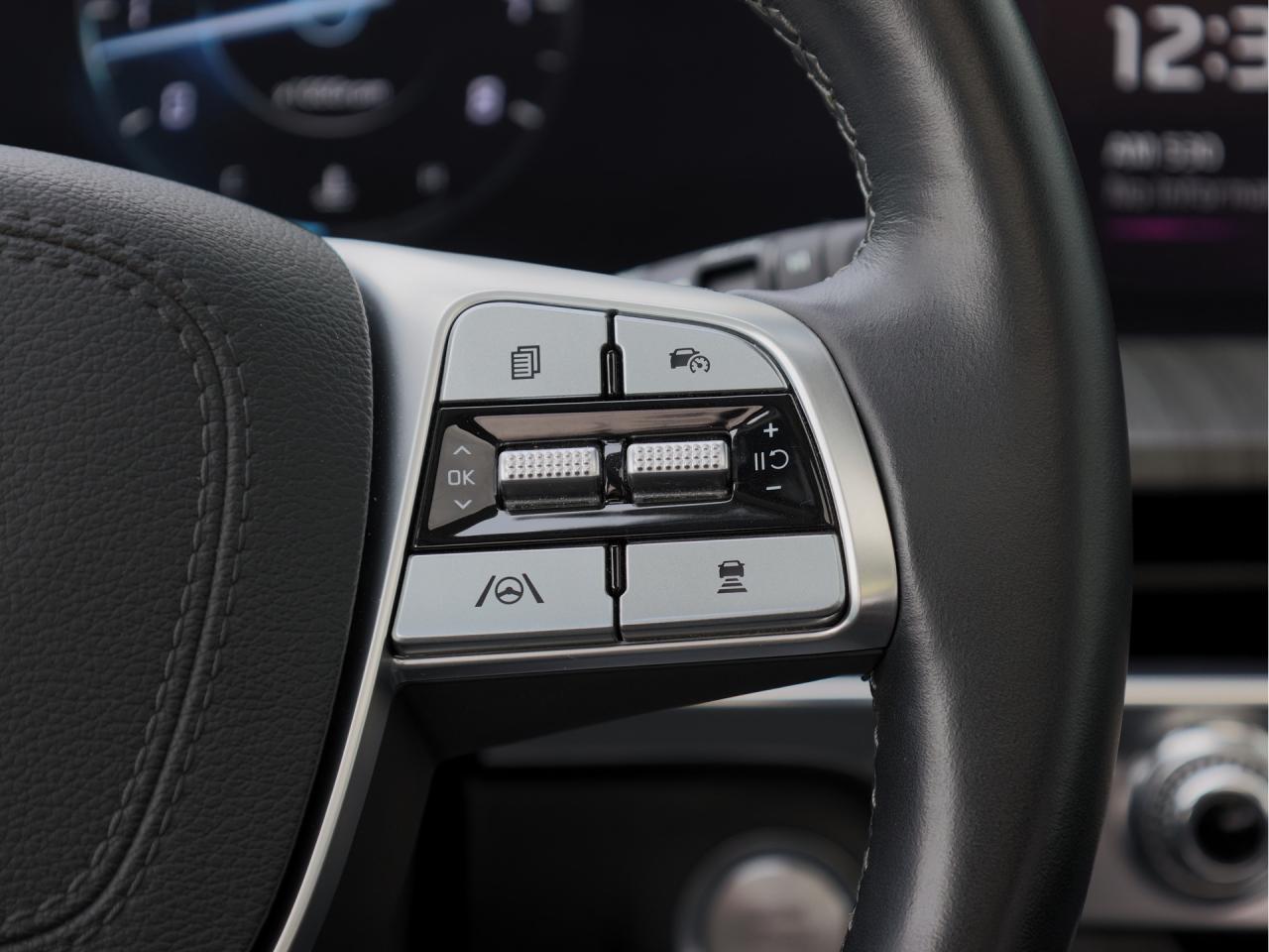 2023 Kia Telluride SX Limited   HUD   Nappa Leather   FDM Photo