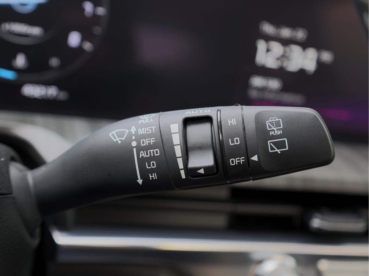 2023 Kia Telluride SX Limited   HUD   Nappa Leather   FDM Photo