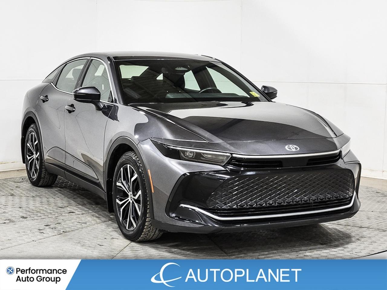 2023 Toyota Crown XLE AWD, Hybrid, Back Up Cam, Apple CarPlay! Photo