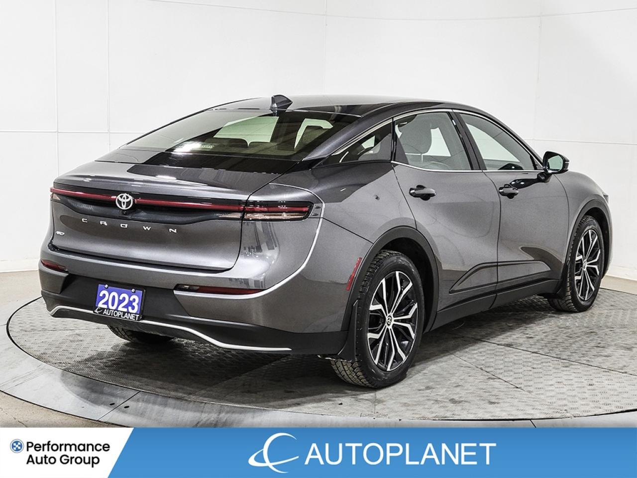 2023 Toyota Crown XLE AWD, Hybrid, Back Up Cam, Apple CarPlay! Photo