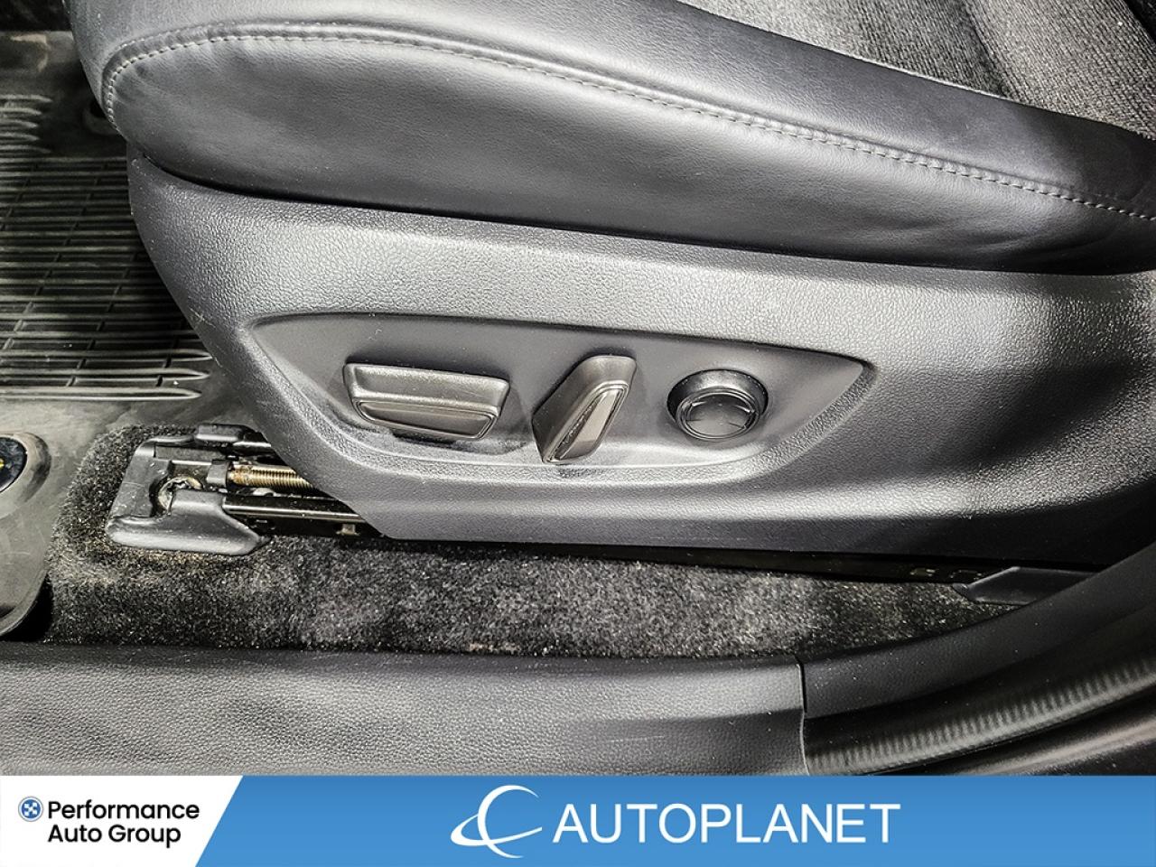 2023 Toyota Crown XLE AWD, Hybrid, Back Up Cam, Apple CarPlay! Photo