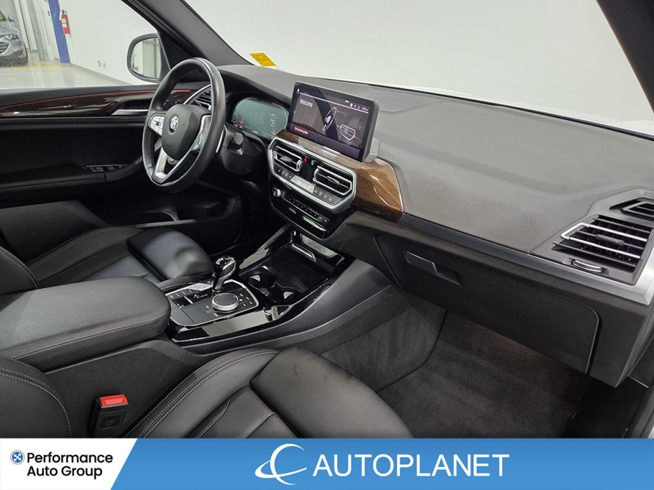 2024 BMW X3 xDrive30i, Premium Essential Pkg, Navi, Bluetooth! Photo