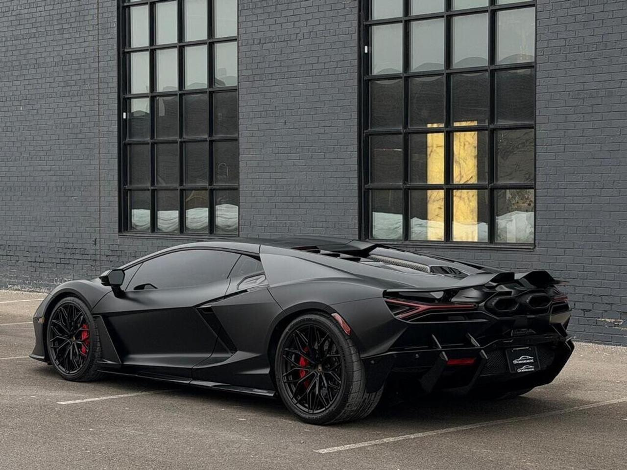 2024 Lamborghini Revuelto 1001 HORSEPOWER Photo4