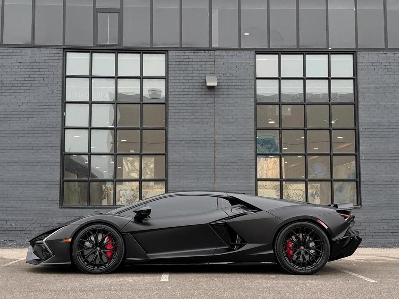2024 Lamborghini Revuelto 1001 HORSEPOWER Photo
