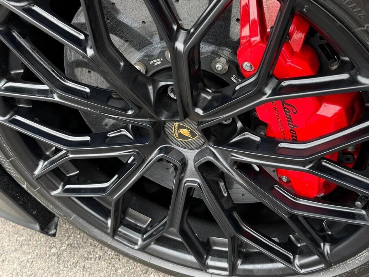 2024 Lamborghini Revuelto 1001 HORSEPOWER Photo