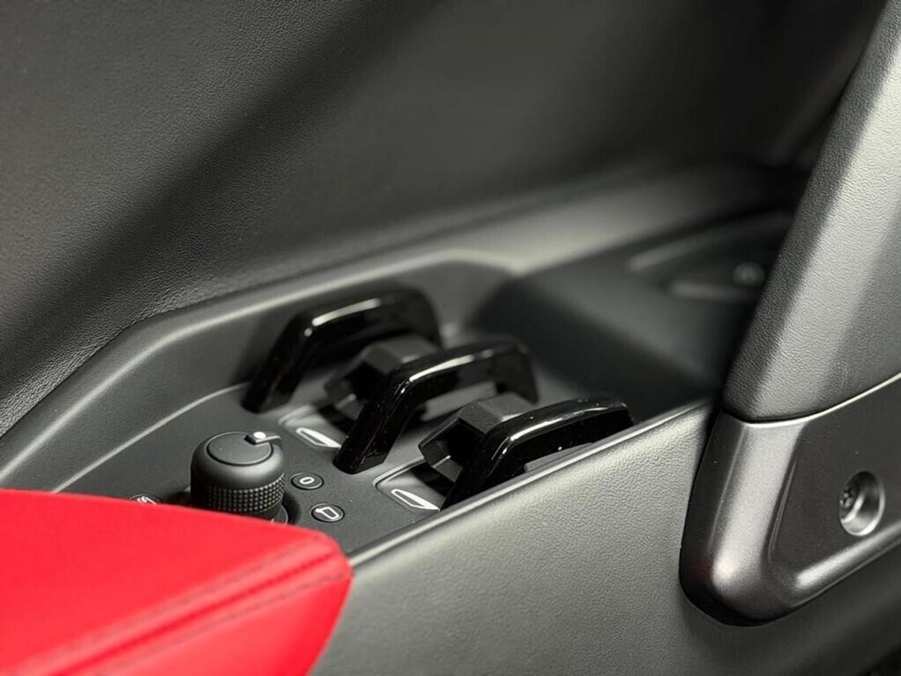 2024 Lamborghini Revuelto 1001 HORSEPOWER Photo