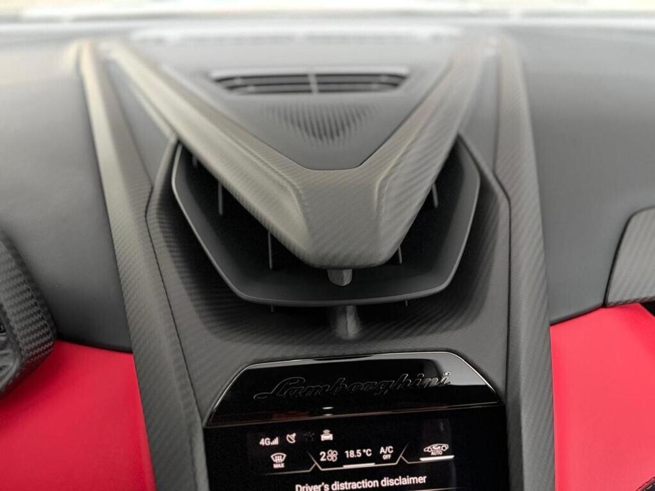 2024 Lamborghini Revuelto 1001 HORSEPOWER Photo