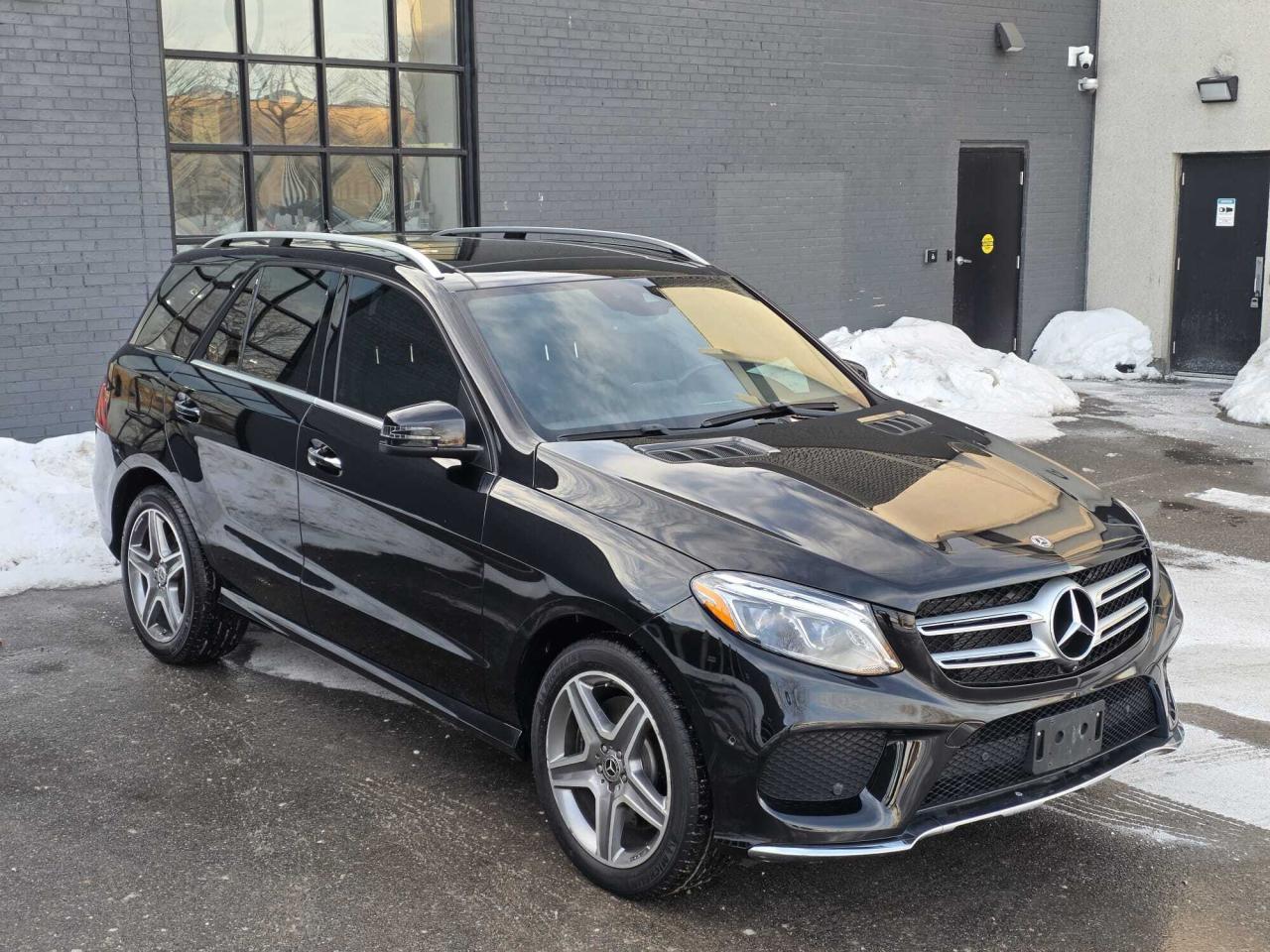 2018 Mercedes-Benz GLE GLE 400 4MATIC SUV Photo