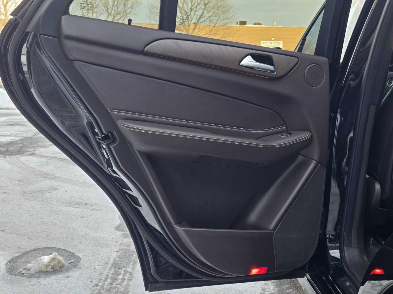 2018 Mercedes-Benz GLE GLE 400 4MATIC SUV Photo