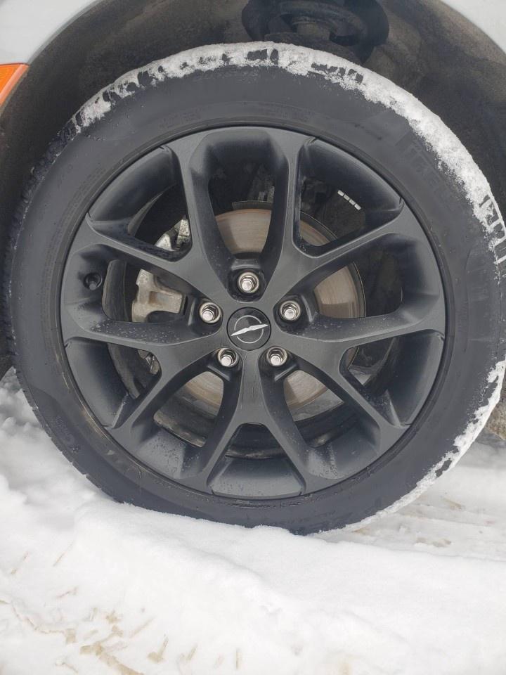 2024 Chrysler Pacifica Limited FWD Photo