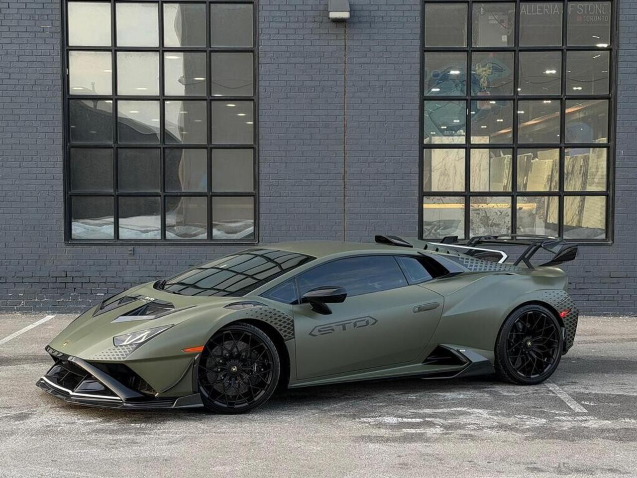 2023 Lamborghini Huracan STO Photo