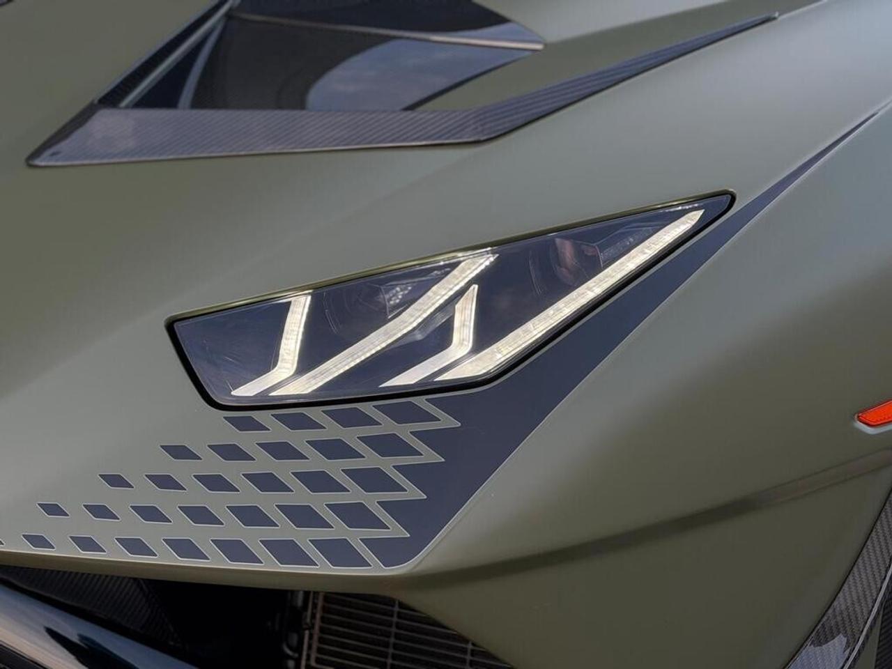 2023 Lamborghini Huracan STO Photo