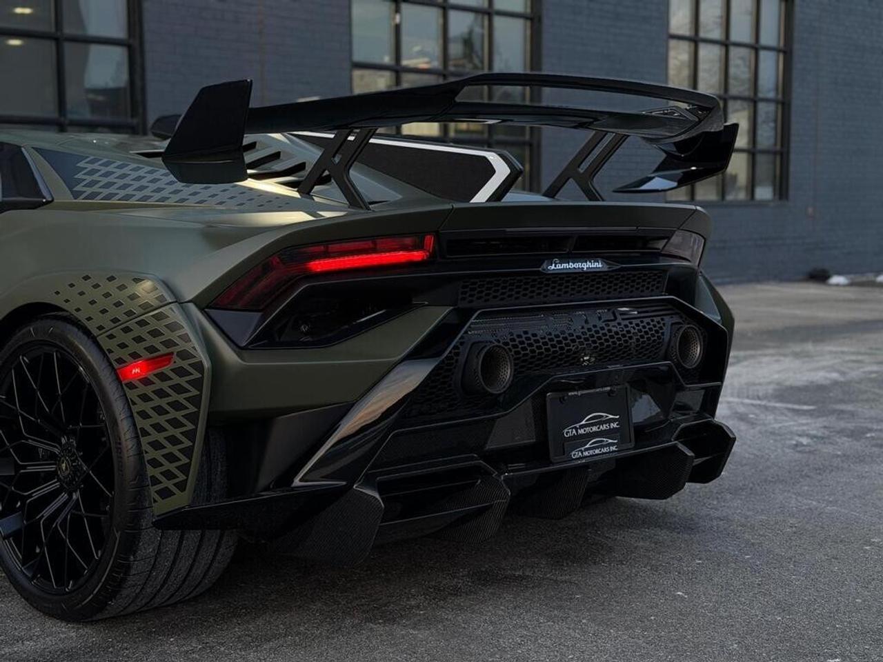 2023 Lamborghini Huracan STO Photo