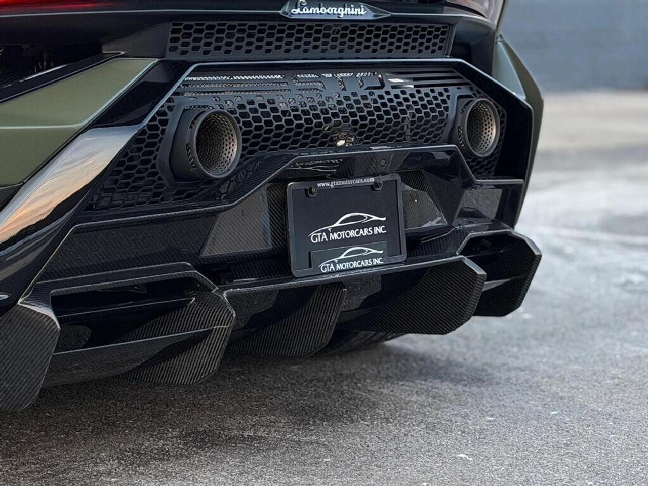 2023 Lamborghini Huracan STO Photo