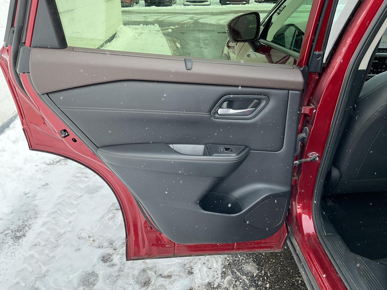 2023 Nissan Rogue SL 4dr All-Wheel Drive Sport Utility Photo