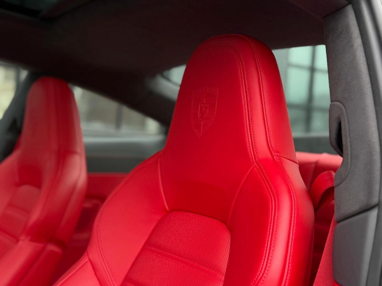 2024 Porsche 911 Turbo S Photo