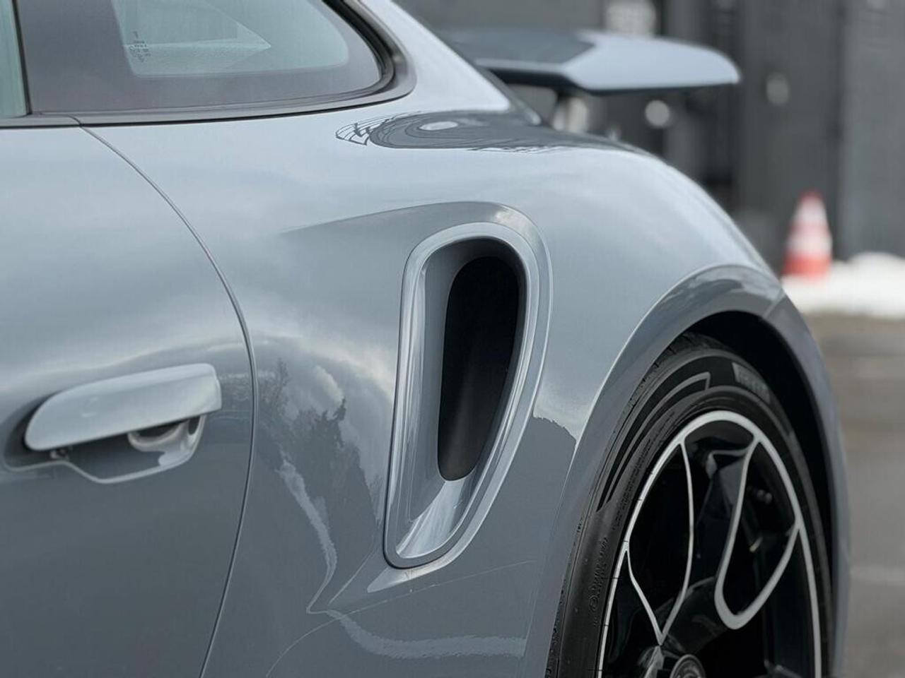 2024 Porsche 911 Turbo S Photo