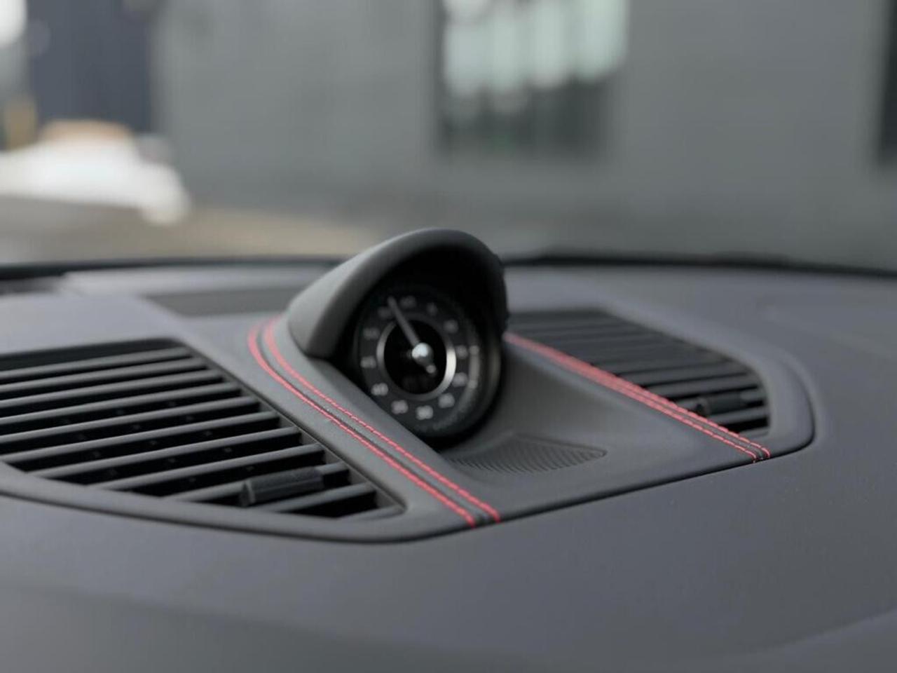 2024 Porsche 911 Turbo S Photo