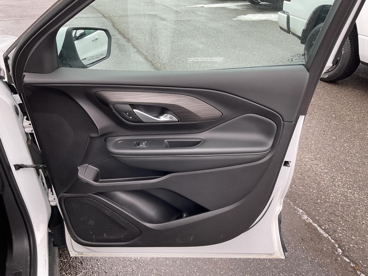 2024 GMC Terrain SLE 4dr All-Wheel Drive Photo