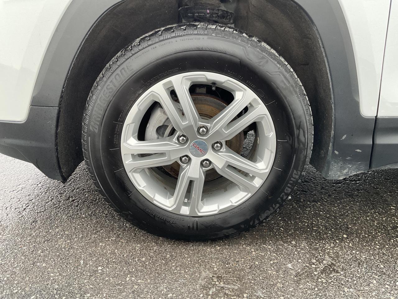 2024 GMC Terrain SLE 4dr All-Wheel Drive Photo