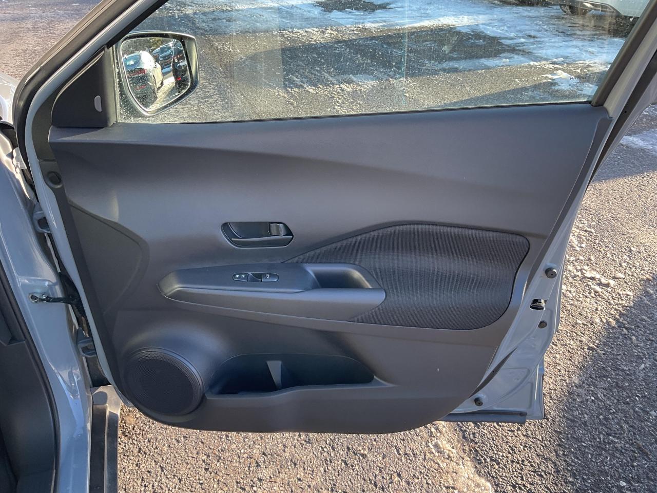 2025 Nissan Kicks Play S 4dr Front-Wheel Drive Photo