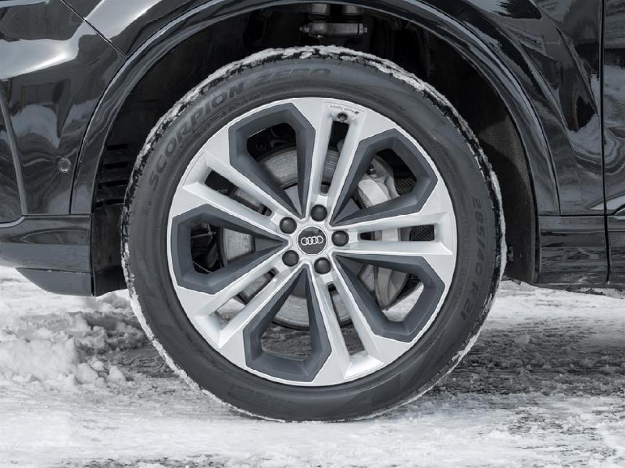 2022 Audi Q7 55 Progressiv 4dr All-Wheel Drive quattro Sport Utility Photo4